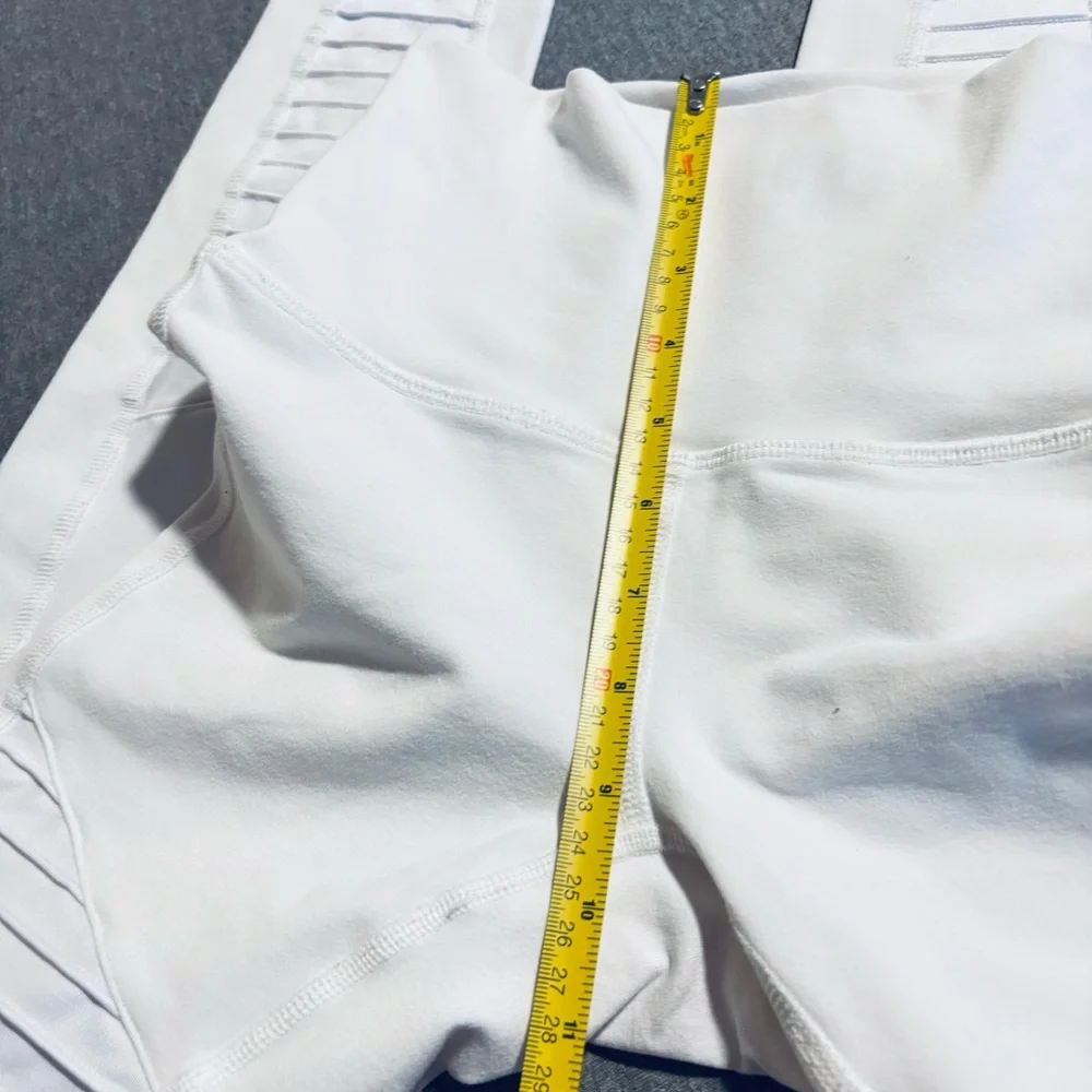 ALO Yoga White Leggings High-Performance Stretch